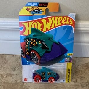 Hot Wheels Mega Bite Piranha Terror 87/250 or 4/5 HTC04